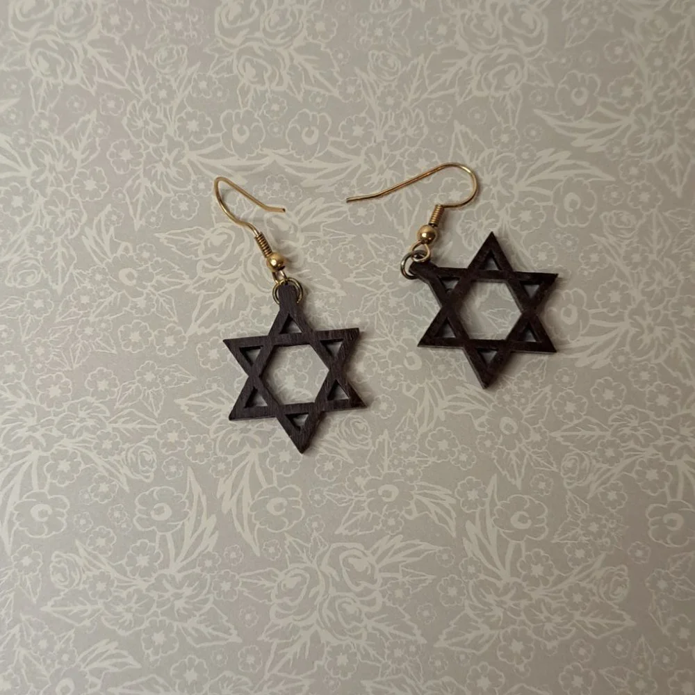 VINTAGE Wood Star of David Earrings - Picture 7 of 7